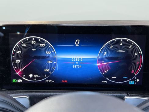Used 2025 Mercedes-Benz GLB 250 image 29