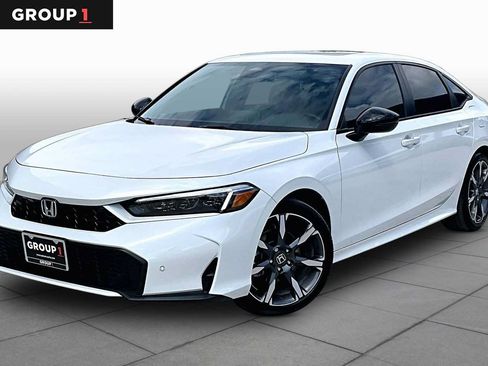 Used 2025 Honda Civic Sport Touring image 1