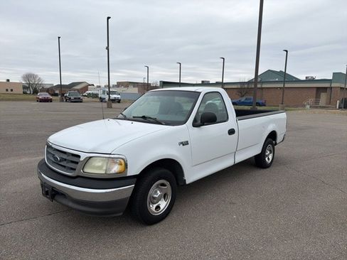Used 2002 Ford F150 XL image 2