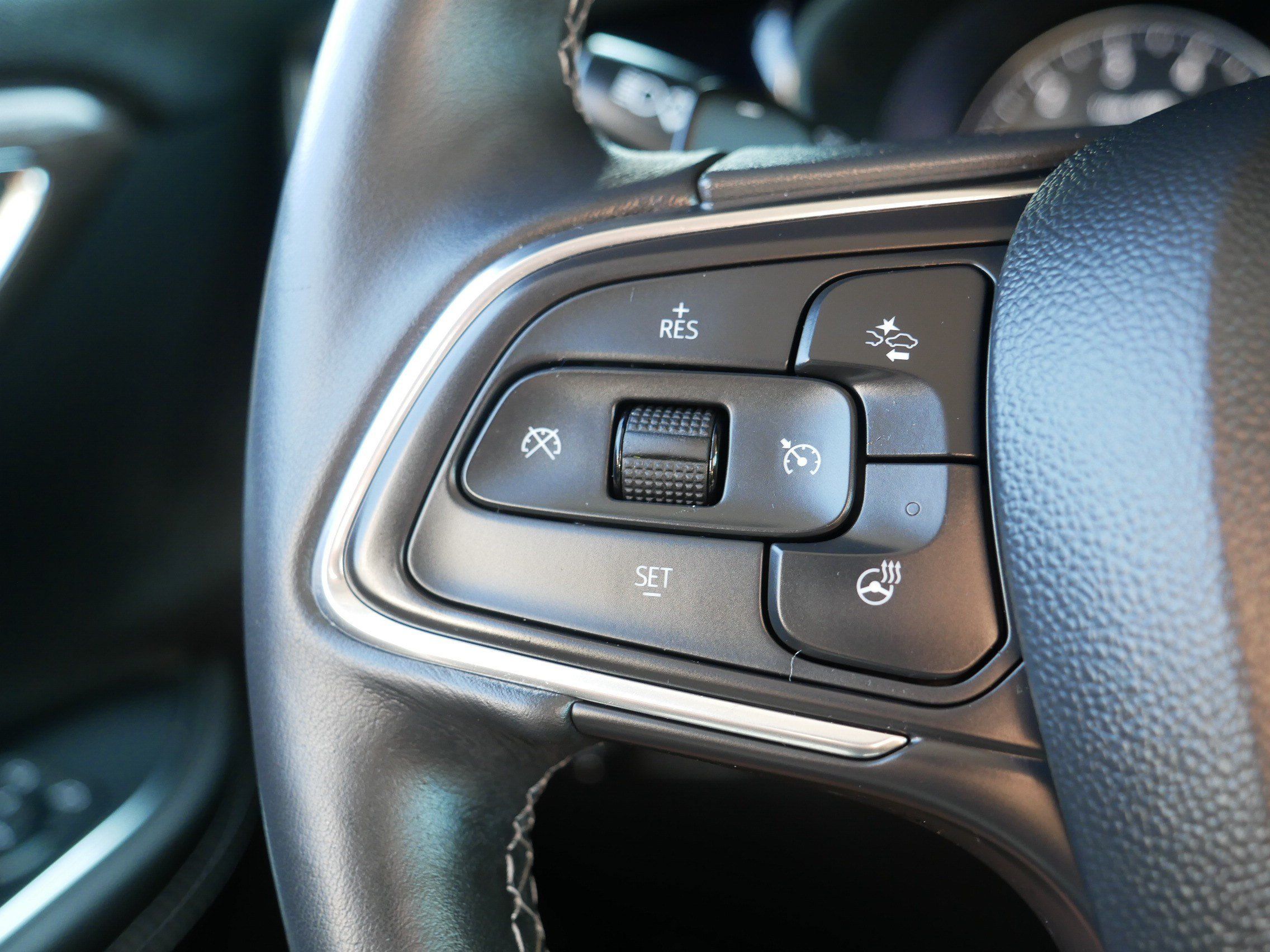 Used 2023 Buick Envision Avenir AWD/4WD image 28