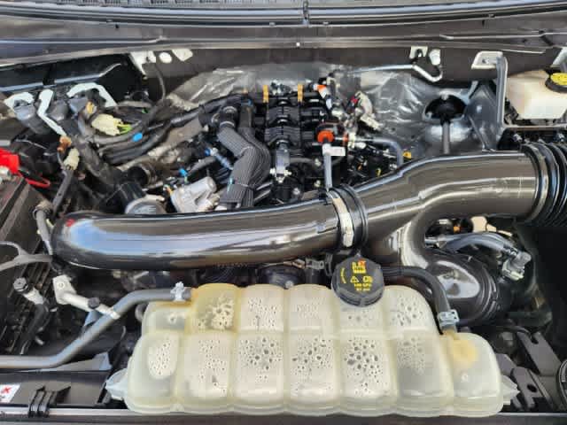Used 2024 Ford Expedition XLT RWD image 9