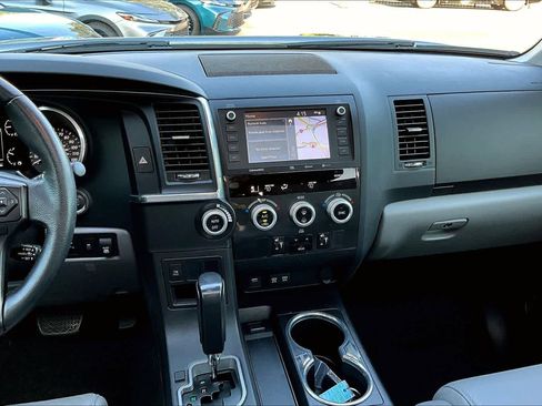 Used 2021 Toyota Sequoia Limited image 6