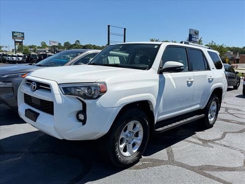 Used 2024 Toyota 4Runner SR5 Premium AWD/4WD image 5