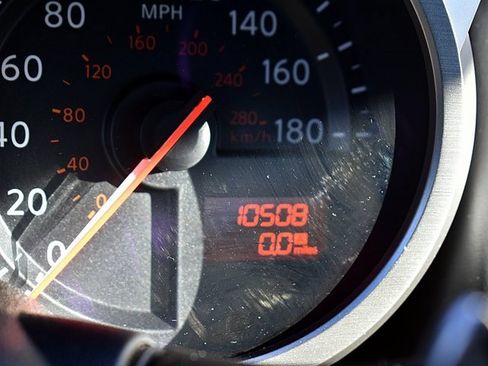 Used 2019 Nissan 370Z Touring image 38