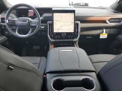 New 2026 GMC Yukon Denali w/ Sun & Power Step Package image 14