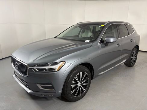 Used 2020 Volvo XC60 T5 Inscription image 4