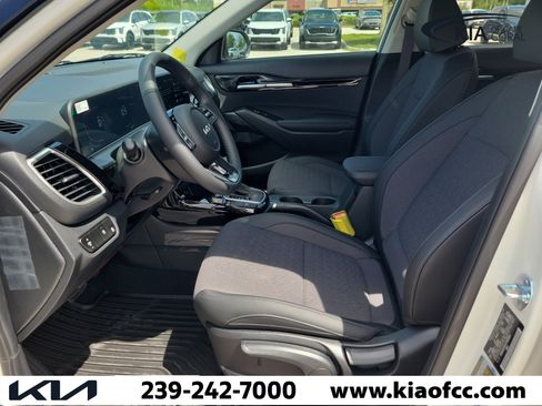 New 2026 Kia Seltos S FWD image 19