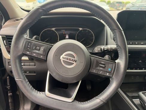 Used 2021 Nissan Rogue SL w/ Premium Package image 15