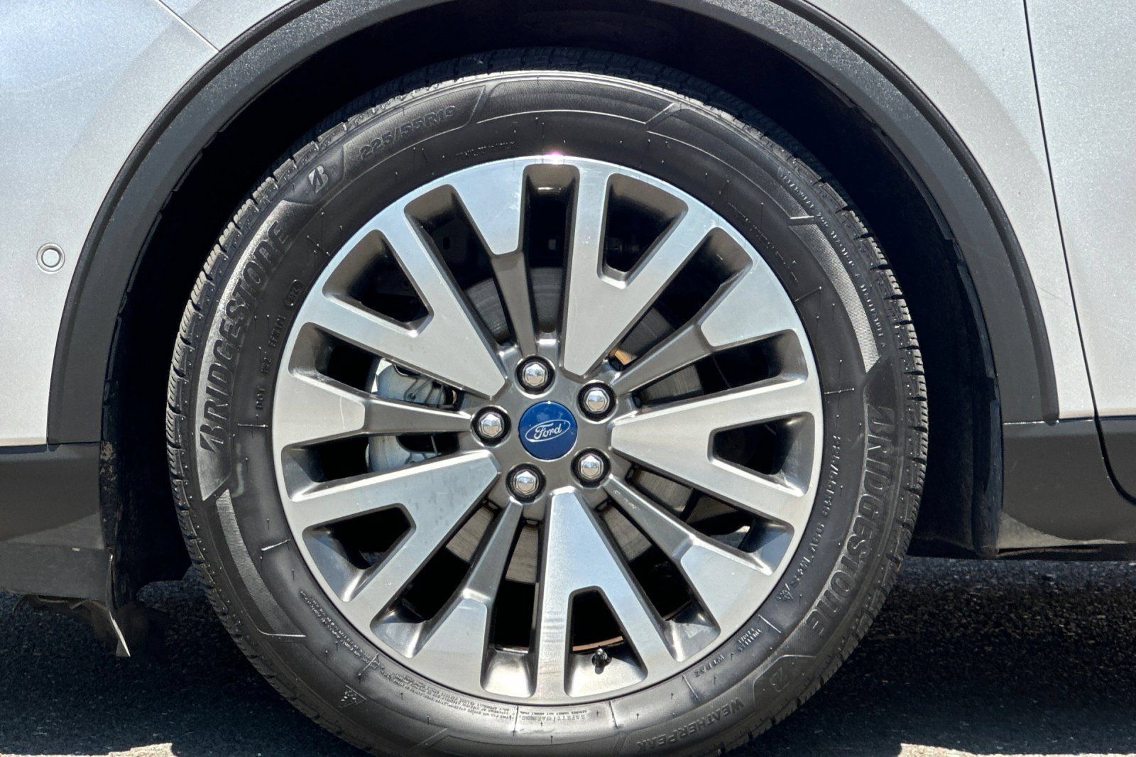 Used 2020 Ford Escape Titanium FWD image 25
