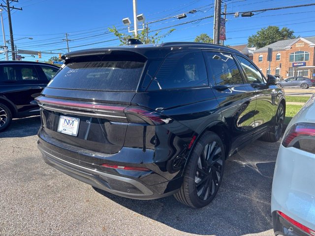New 2026 Lincoln Nautilus Reserve AWD/4WD image 8