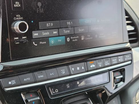 Used 2025 Honda Odyssey Sport-L image 23