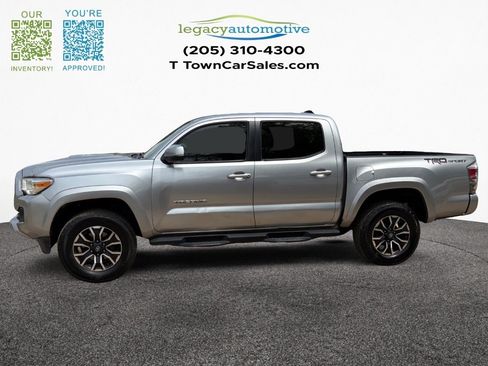 Used 2022 Toyota Tacoma TRD Sport w/ Technology Package image 15