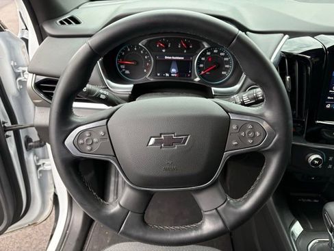 Used 2023 Chevrolet Traverse LT FWD image 10