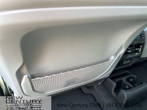 Used 2022 Jeep Grand Cherokee L Overland image 14