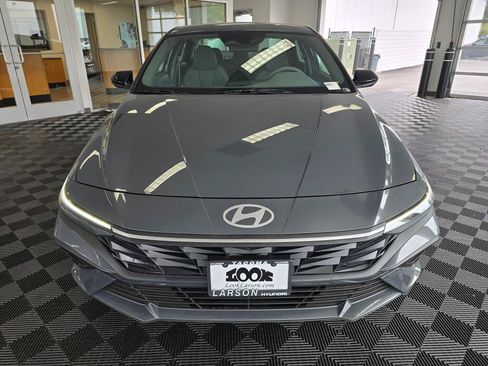 New 2026 Hyundai Elantra Sport FWD image 8