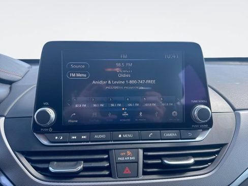 Used 2025 Nissan Altima 2.5 SR FWD image 19