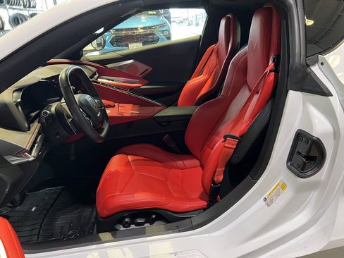 Certified 2022 Chevrolet Corvette Stingray Preferred Cpe w/ Z51 Performance Package image 13