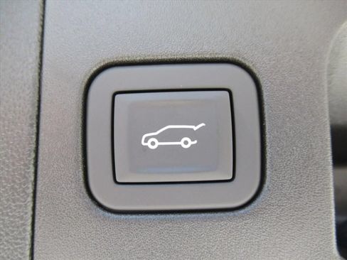 New 2026 Cadillac XT5 Luxury w/ LPO, Floor Liner Package FWD image 30