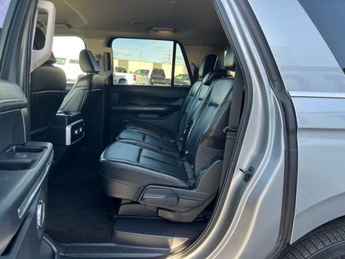 Used 2023 Ford Expedition Max XLT image 33