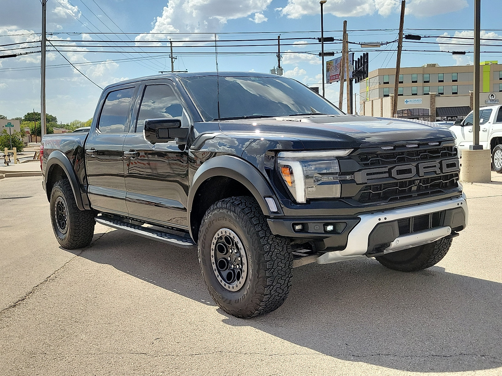 Used 2025 Ford F150 Raptor AWD/4WD image 6