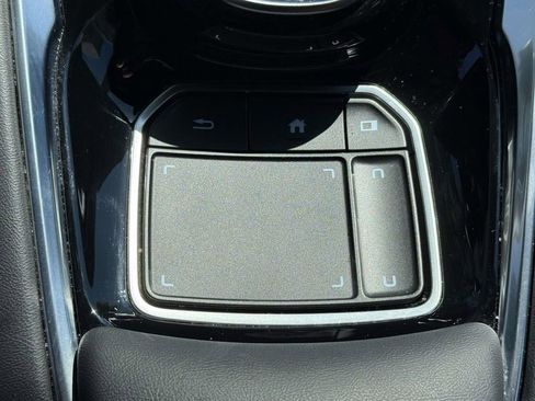 Used 2025 Acura RDX SH-AWD image 25