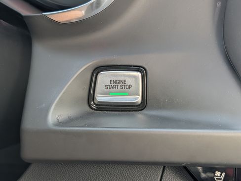 Used 2019 Chevrolet Camaro ZL1 RWD image 32