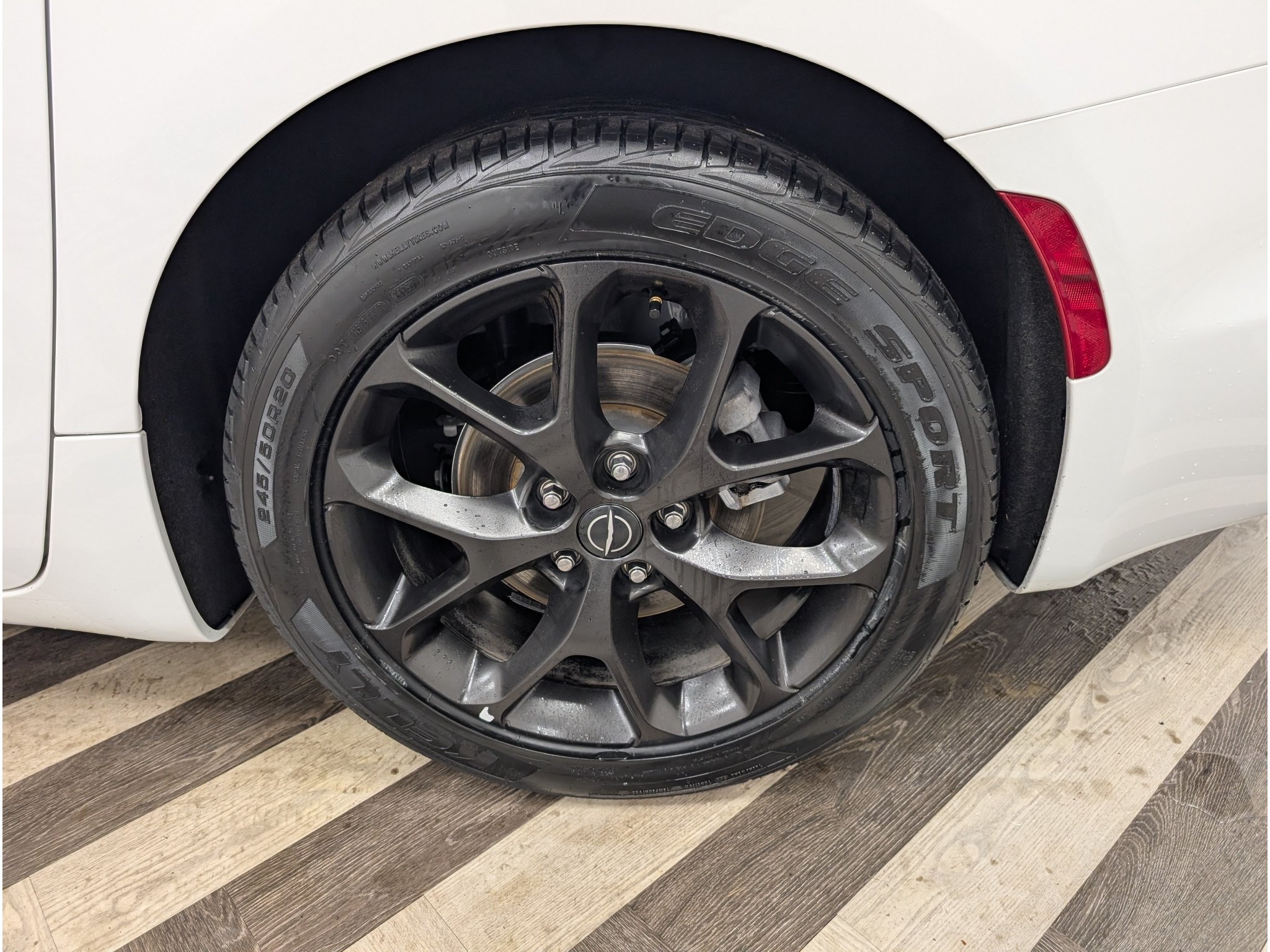 Used 2025 Chrysler Pacifica Limited FWD image 22