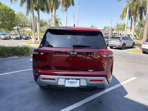Used 2024 Nissan Pathfinder SL w/ SL Premium Package FWD image 7