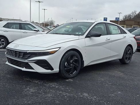 New 2026 Hyundai Elantra Sport FWD image 2