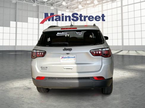 New 2026 Jeep Compass Latitude AWD/4WD image 4