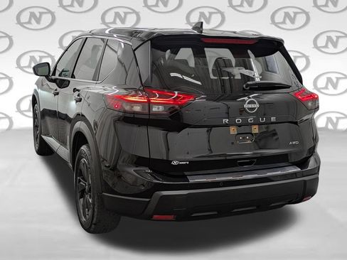 Used 2025 Nissan Rogue SV AWD/4WD image 27