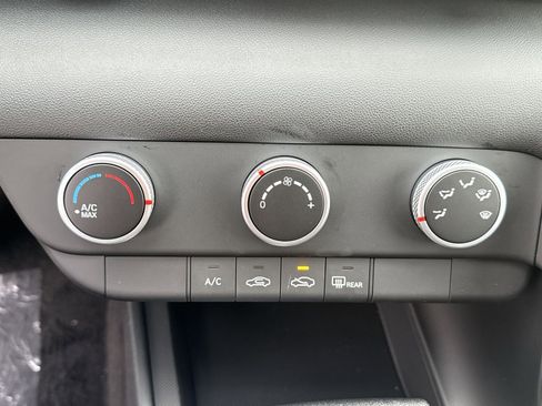 New 2026 Hyundai Elantra SE image 20