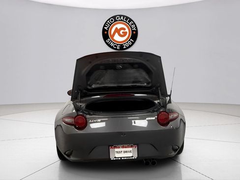 Used 2019 MAZDA MX-5 Miata Grand Touring w/ GT-S Package RWD image 4