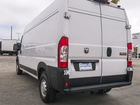 Used 2016 RAM ProMaster 2500 w/ Interior Convenience Group FWD image 9