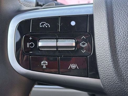 Used 2026 Genesis GV70 2.5T Select image 26