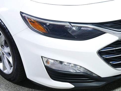 Used 2022 Chevrolet Malibu LT FWD image 16