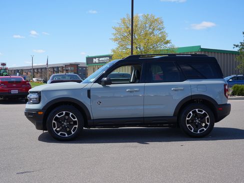 Used 2021 Ford Bronco Sport Outer Banks w/ Outer Banks Package AWD/4WD image 6