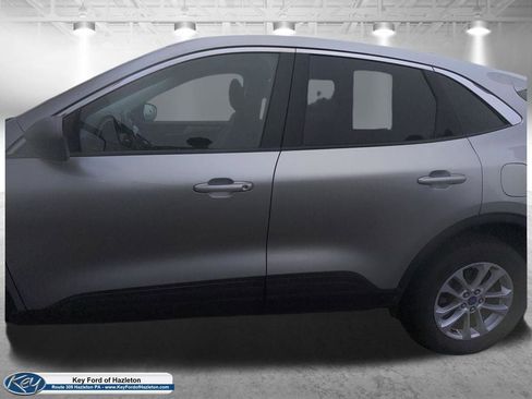 Used 2022 Ford Escape SE w/ Convenience Package image 4