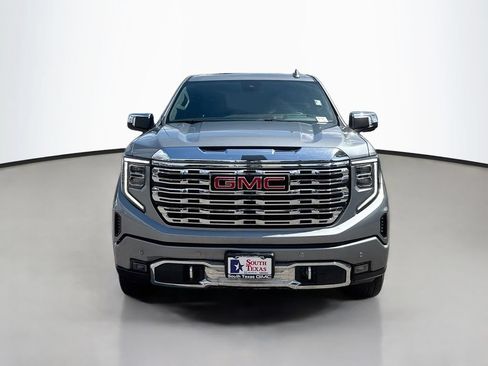Used 2024 GMC Sierra 1500 Denali w/ Denali Reserve Package AWD/4WD image 2