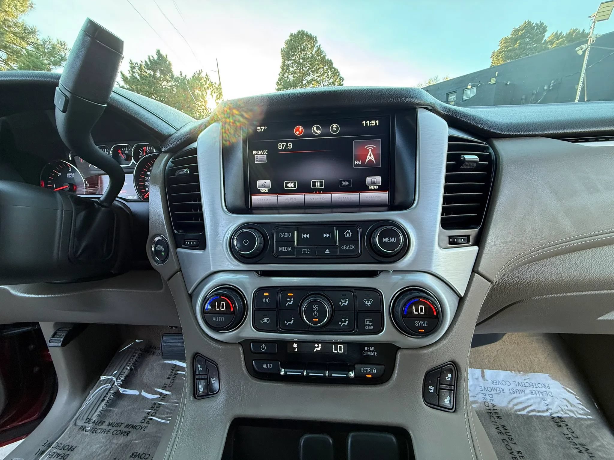 Used 2015 GMC Yukon XL SLT w/ HD Trailering Package AWD/4WD image 40