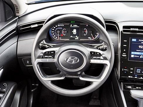 Certified 2024 Hyundai Tucson SEL FWD image 21