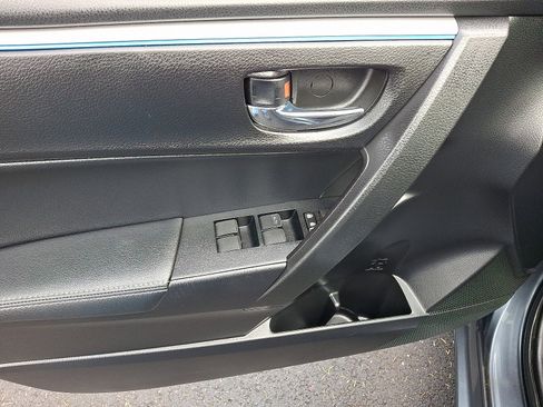 Used 2016 Toyota Corolla S image 12