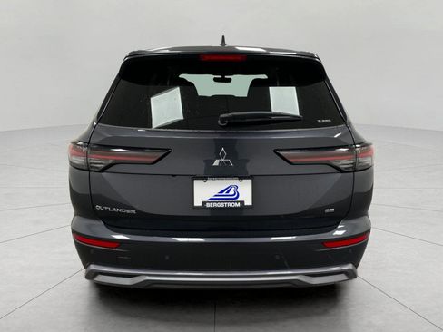 New 2026 Mitsubishi Outlander SE image 4