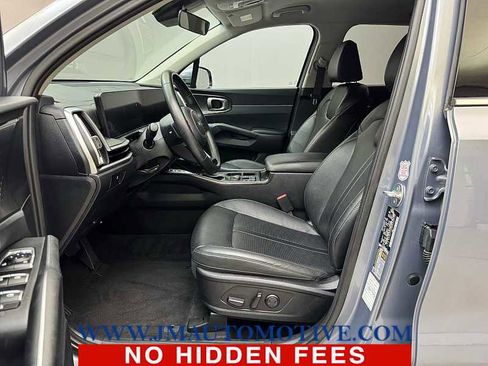 Used 2024 Kia Sorento S FWD image 12