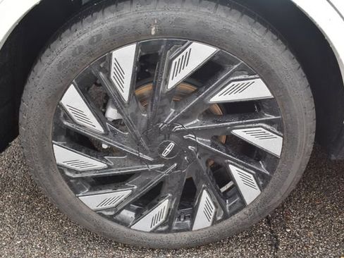 Used 2024 Lincoln Nautilus Reserve w/ Equipment Group 202A image 57