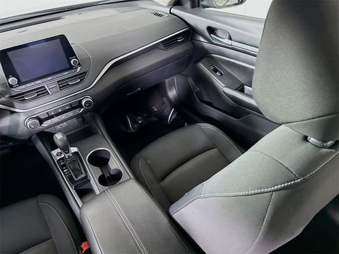 Certified 2022 Nissan Altima 2.5 SV image 25