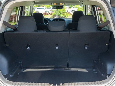 Used 2025 Kia Soul LX w/ LX Technology Package FWD image 15