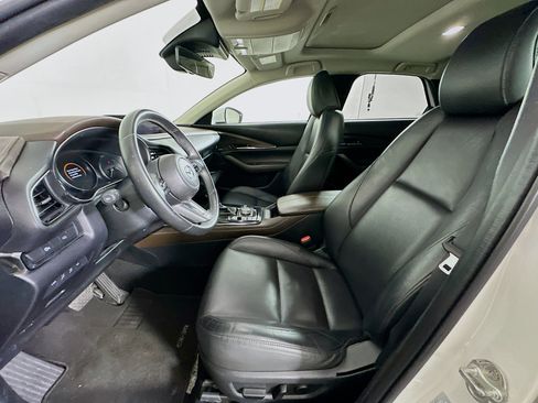 Used 2024 MAZDA CX-30 AWD 2.5 S w/ Premium Package image 13