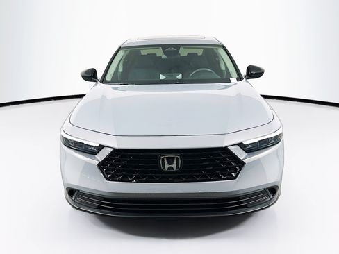 Used 2025 Honda Accord SE image 2