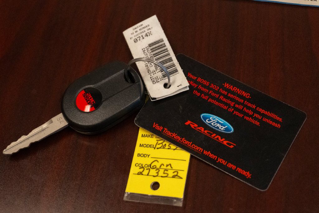 Used 2013 Ford Mustang Boss 302 w/ Boss 302 Accessory Pkg RWD image 5